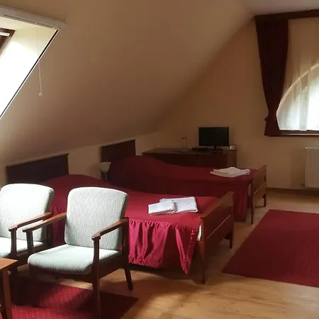 Hotel Alsopere Park Szallo Es Panzio